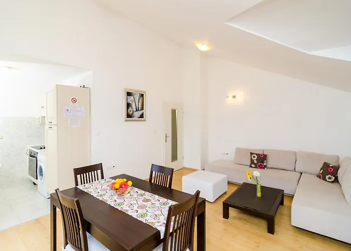 Charming In With Sea View - 45 M² * Dubrovnik